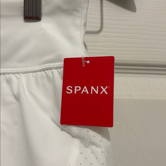 ‼️BNWT‼️Spanx get moving skort - Picture 3 of 6